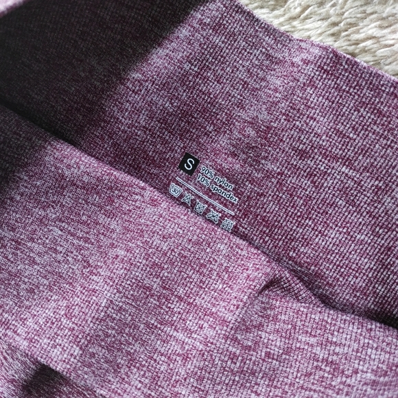 PETITE LOT ARTICLES of CLOTHING - Picture 4 of 7